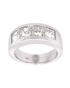 18Kt White Gold 4 Princess Cut Diamonds 2.74 Carat Total Weight Wedding Ring.
